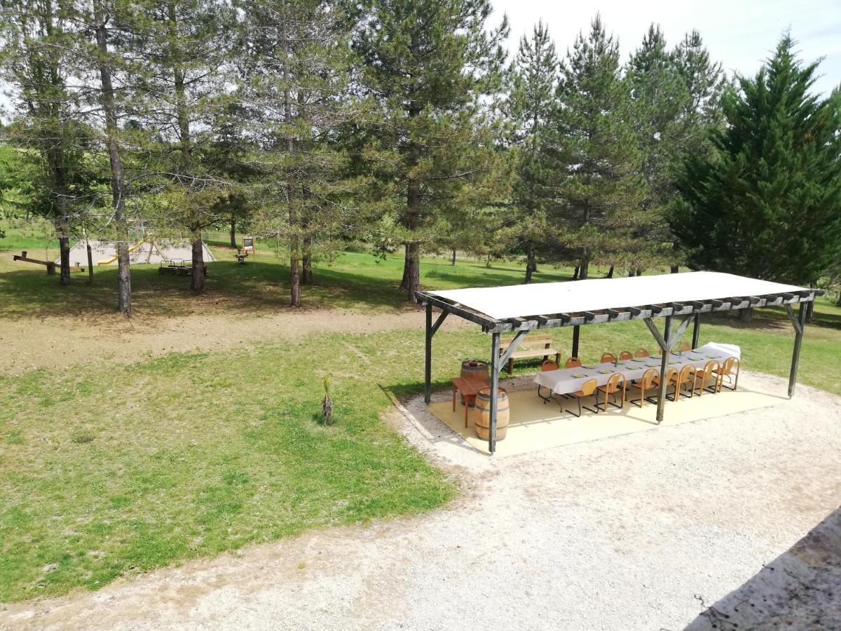 Les Chalets de Grazimis Condom Extérieur photo